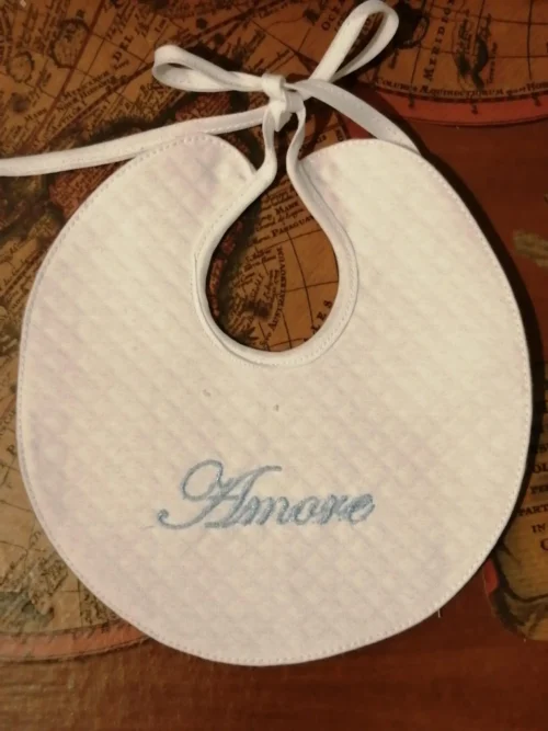 Bavetta, bavaglino, artigianale, personalizzato con scritta 'Amore'