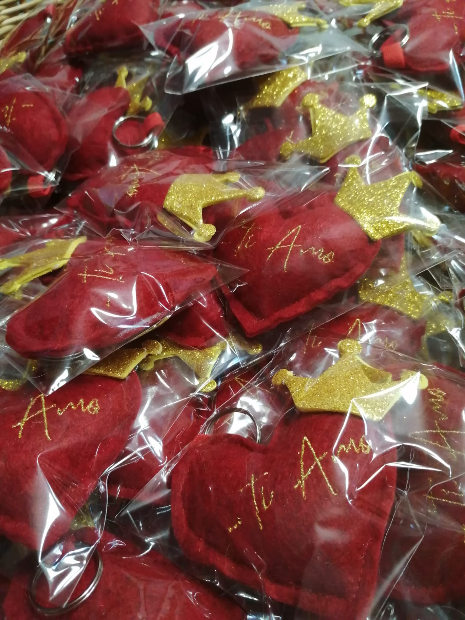 Portachiavi a forma di cuore con scritta personalizzata "Ti Amo" - immagine 3